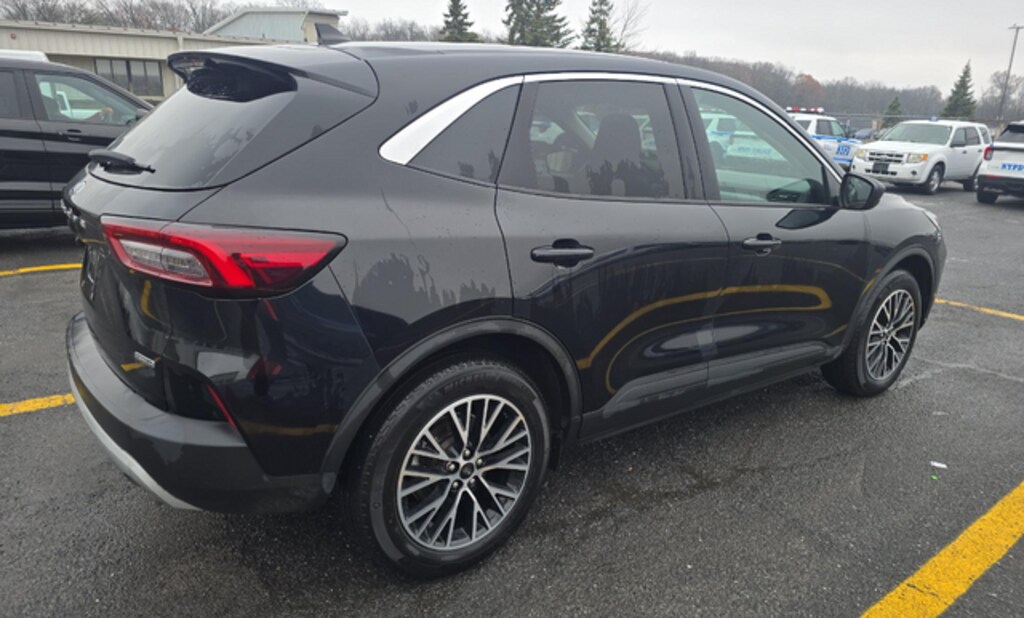Used 2023 Ford Escape Hybrid Active SUV