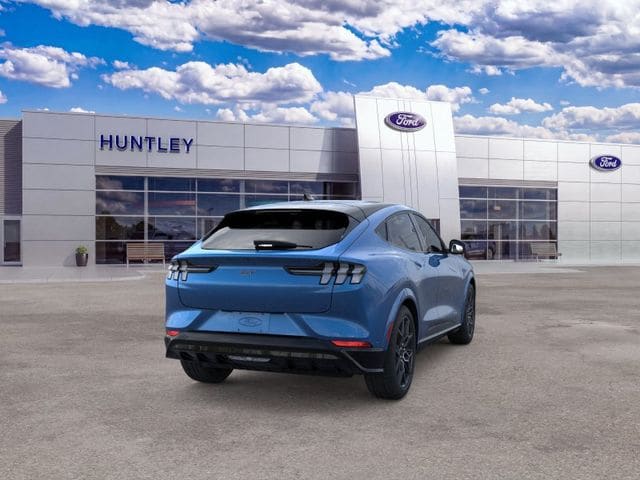2025 Ford Mustang Mach-E GT - Photo 9