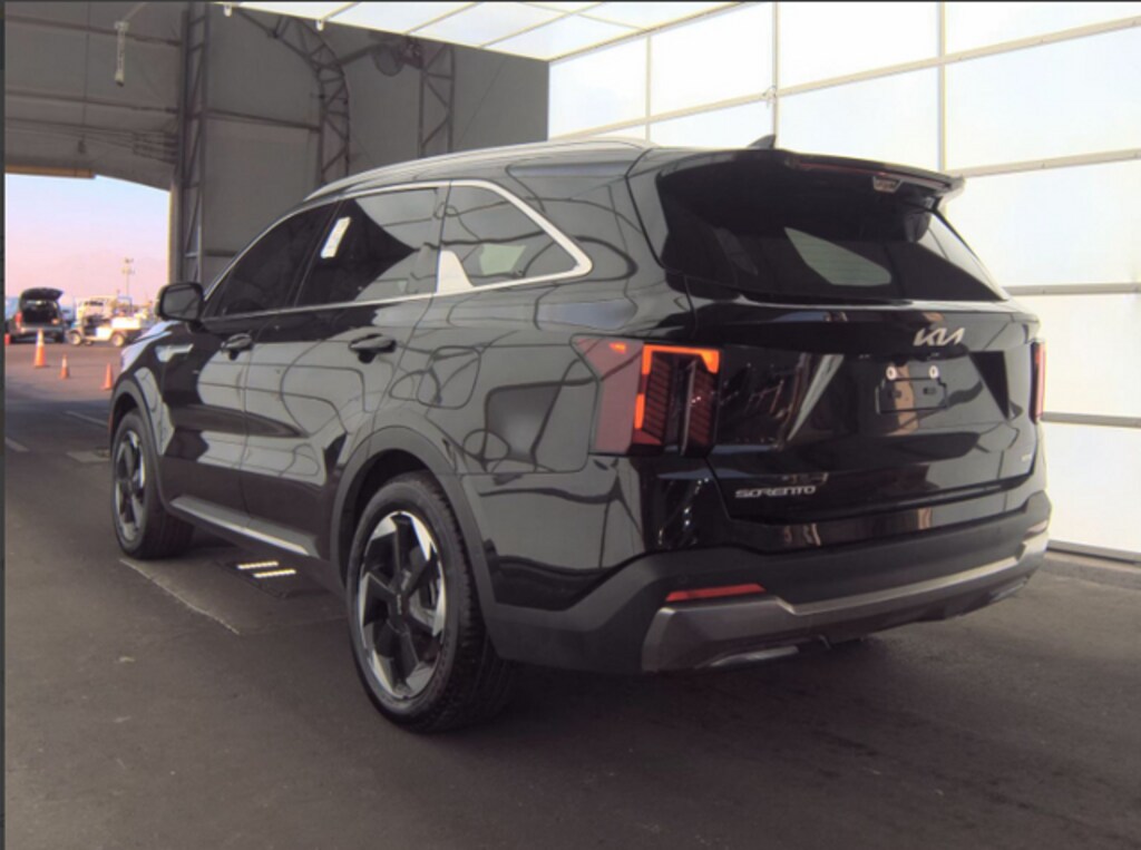 Used 2025 Kia Sorento Plug-In Hybrid SX Prestige SUV