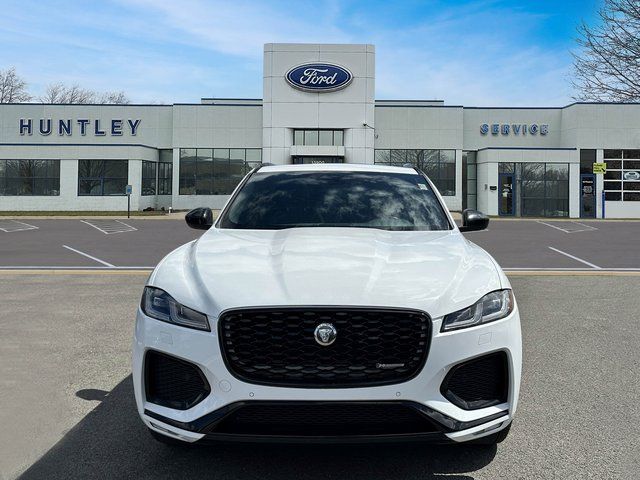 2025 Jaguar F-PACE P250 R-Dynamic S photo 2