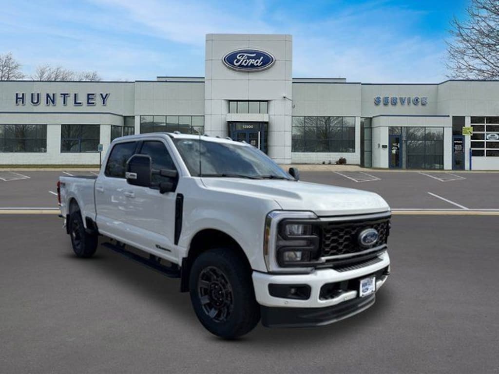 Used 2024 Ford F-250SD Lariat Truck
