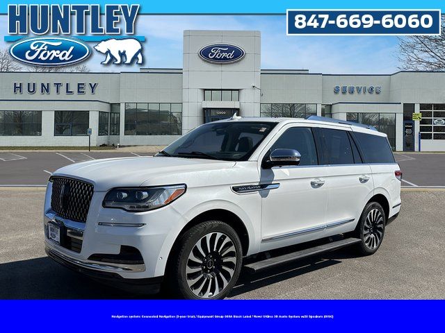 2022 Lincoln Navigator Black Label's photo