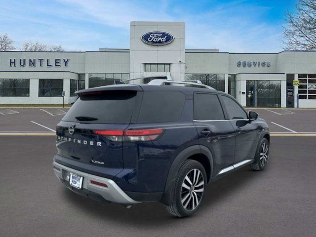 Used 2024 Nissan Pathfinder Platinum SUV