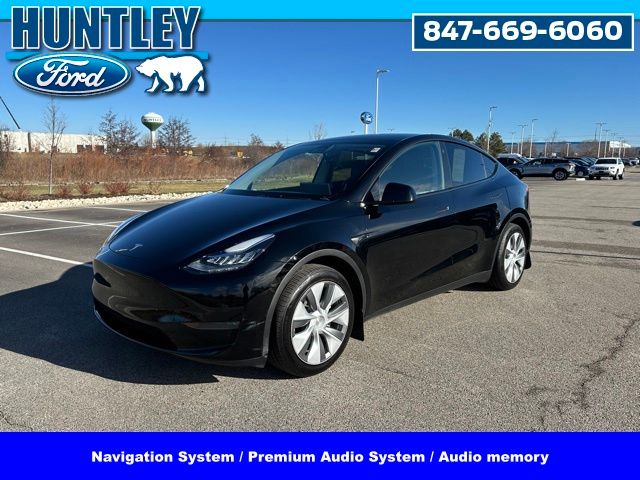 2023 Tesla Model Y Long Range's photo