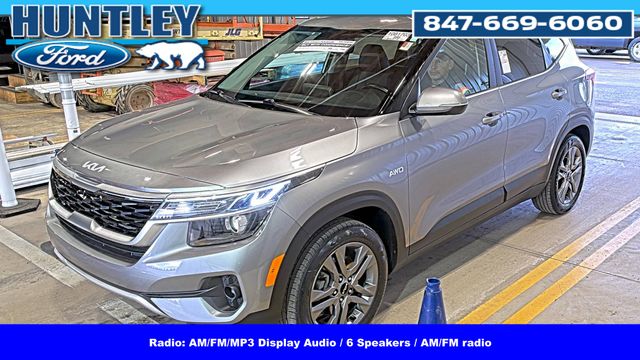 2023 Kia Seltos S's photo