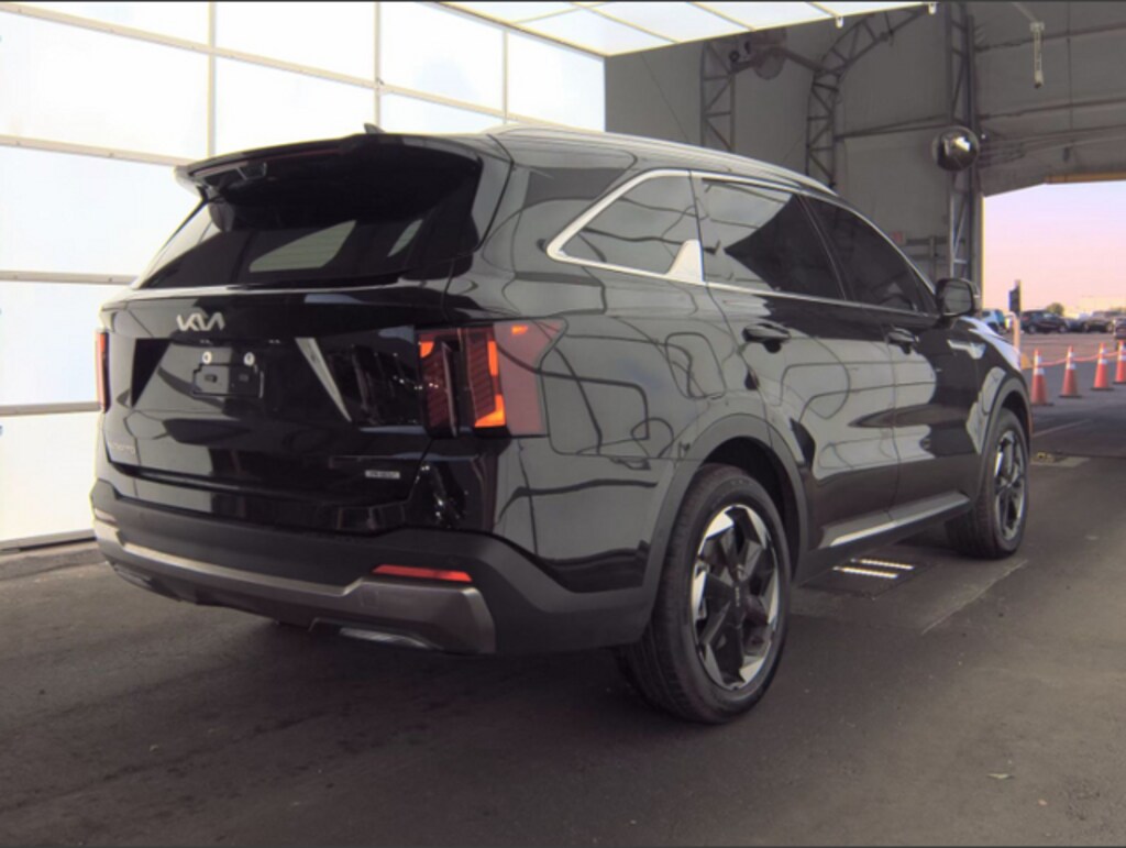 Used 2025 Kia Sorento Plug-In Hybrid SX Prestige SUV