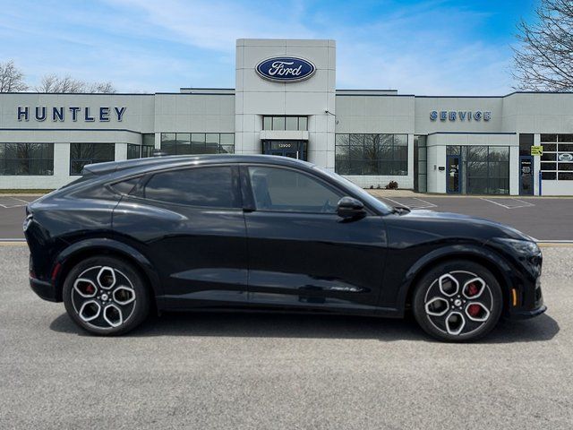 2022 Ford Mustang Mach-E GT photo 3