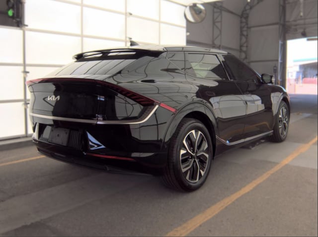 Used 2024 Kia EV6 Wind with VIN KNDC3DLC1R5209717 for sale in Huntley, IL