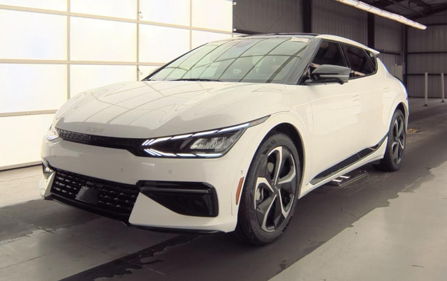 2023 Kia EV6 GT-Line AWD's photo