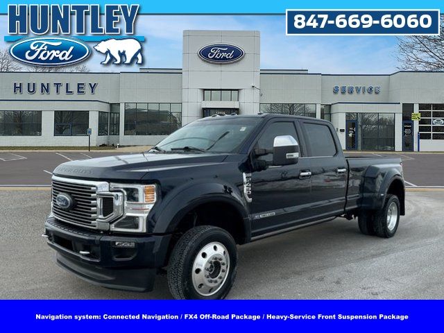 2022 Ford F-450 Super Duty Platinum's photo