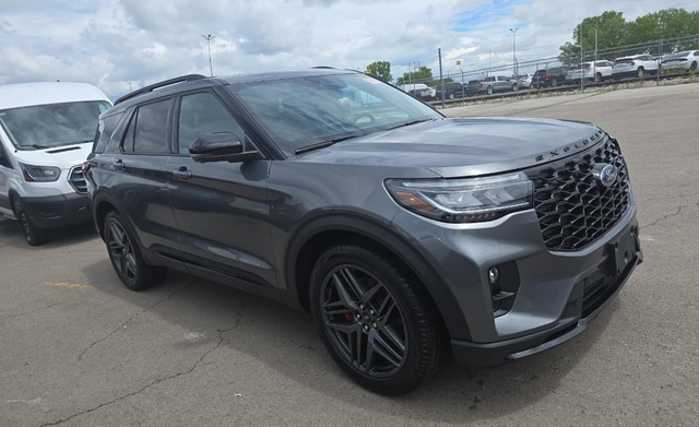 Used 2025 Ford Explorer ST with VIN 1FMWK8GC9SGA02323 for sale in Huntley, IL