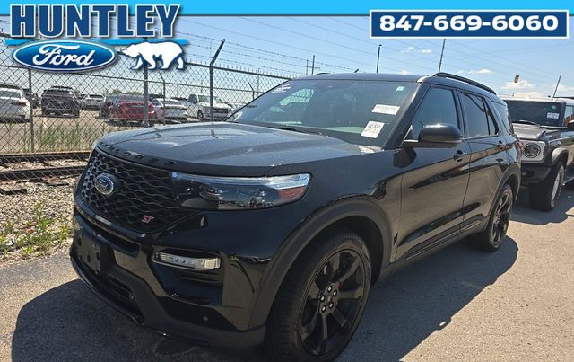 2023 Ford Explorer ST 4WD's photo