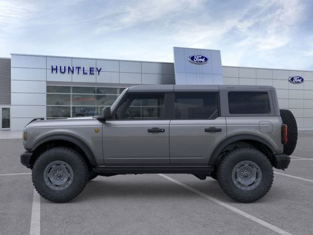 New 2025 Ford Bronco Badlands SUV