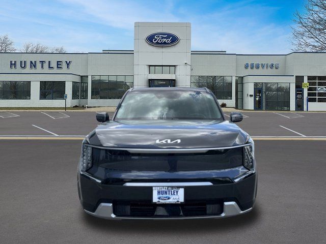 Used 2024 Kia EV9 Land with VIN KNDADFS51R6045494 for sale in Huntley, IL