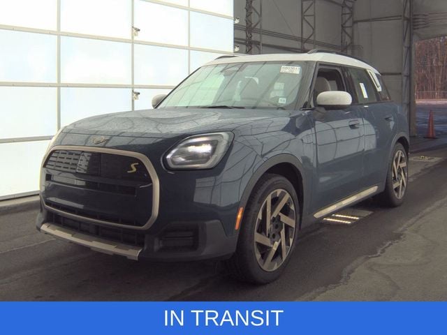 2025 MINI Countryman SE's photo
