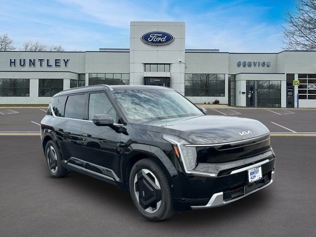 Used 2024 Kia EV9 Land with VIN KNDADFS5XR6027611 for sale in Huntley, IL