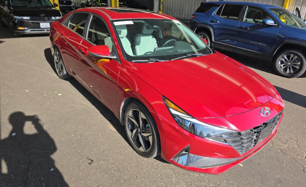 Used 2023 Hyundai Elantra Hybrid Limited Sedan