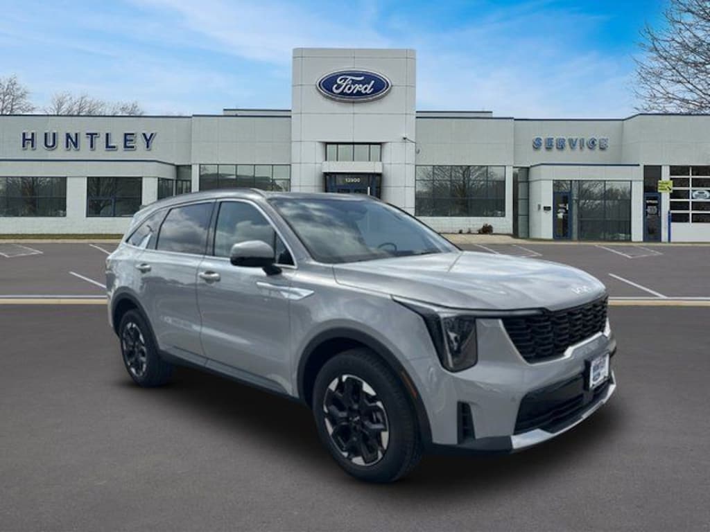 Used 2025 Kia Sorento S SUV