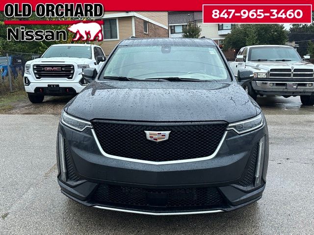 2023 Cadillac XT6 Sport photo 2