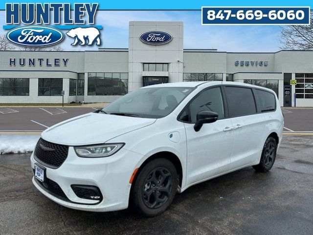 2024 Chrysler Pacifica PHEV Select