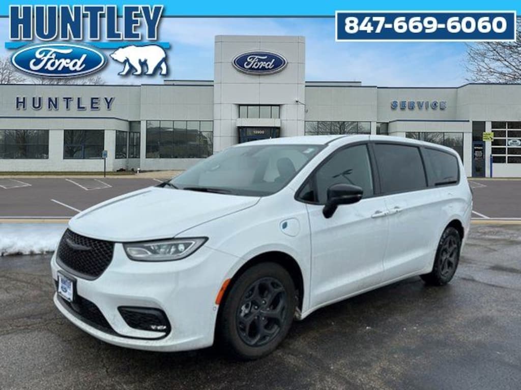 Used 2024 Chrysler Pacifica Hybrid Select Minivan/Van