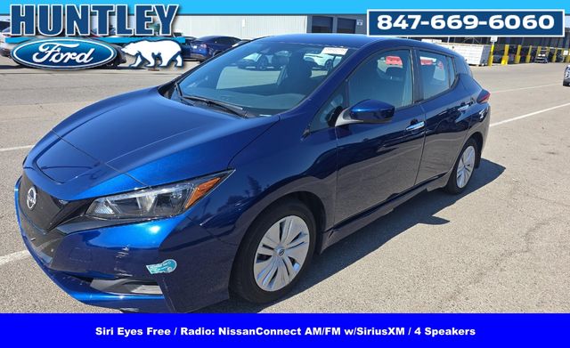 2023 Nissan Leaf S's photo