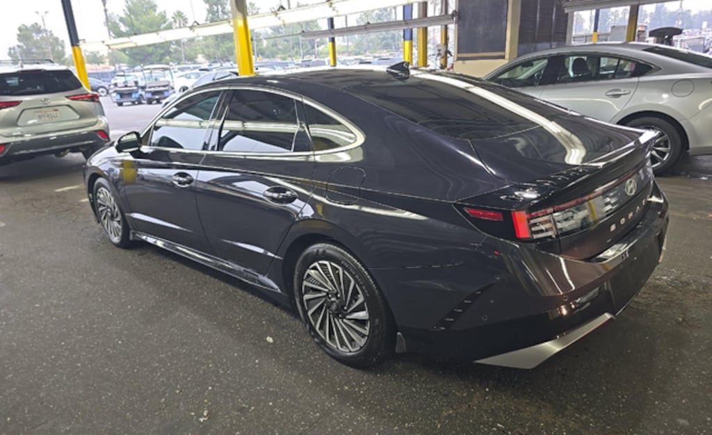 Used 2024 Hyundai Sonata Hybrid Limited Sedan