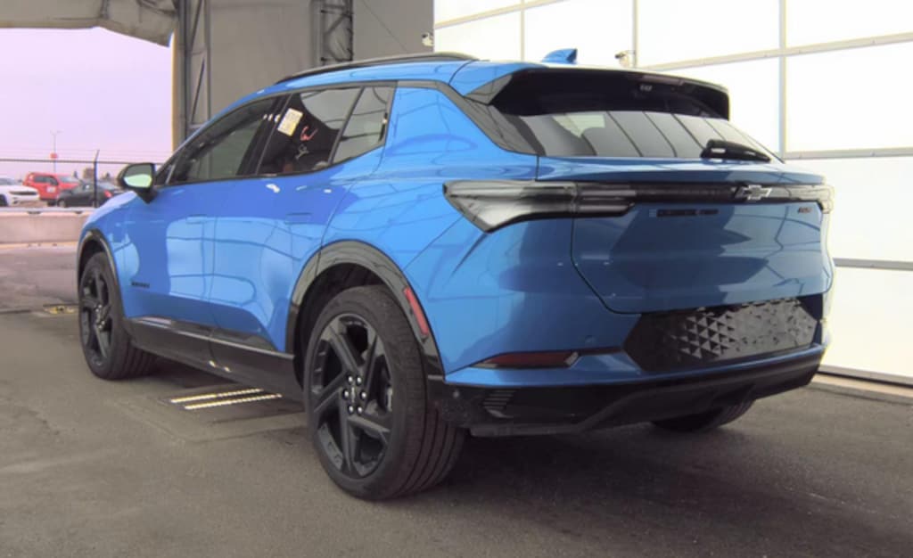 Used 2025 Chevrolet Equinox EV RS SUV