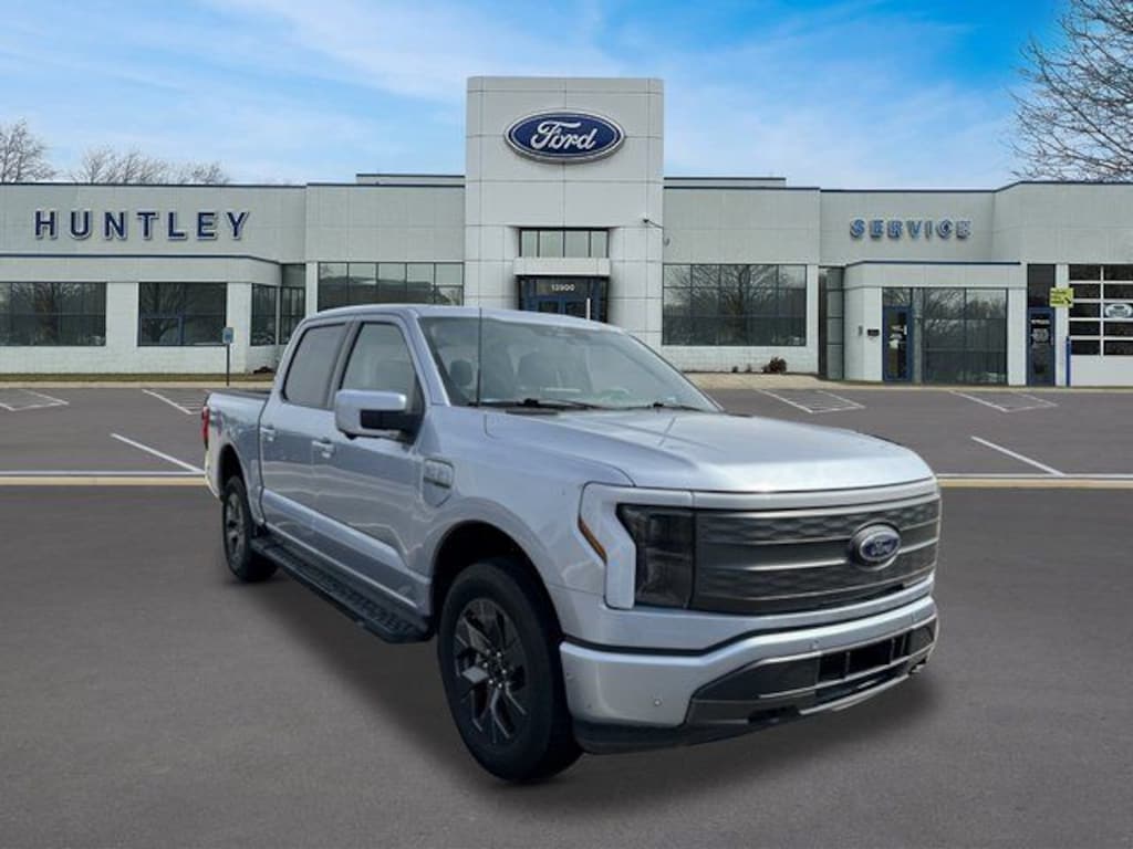 Used 2022 Ford F-150 Lightning Lariat Truck