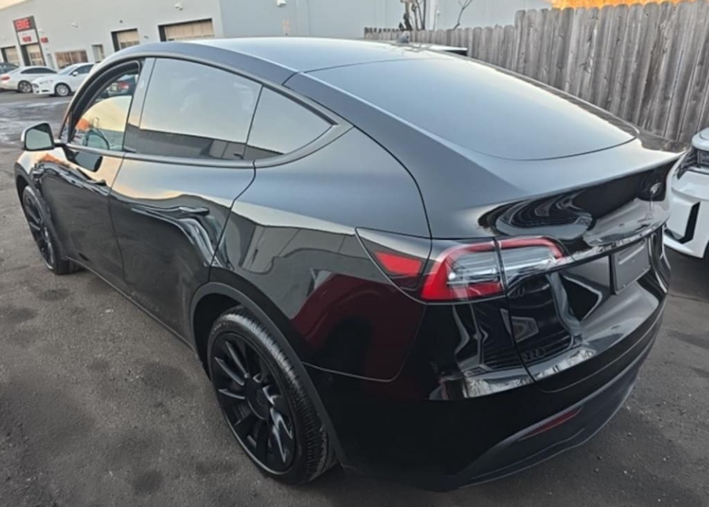 Used 2023 Tesla Model Y Long Range SUV