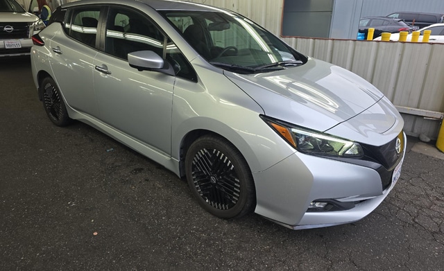 Used 2024 Nissan LEAF SV PLUS with VIN 1N4CZ1CV8RC550385 for sale in Huntley, IL