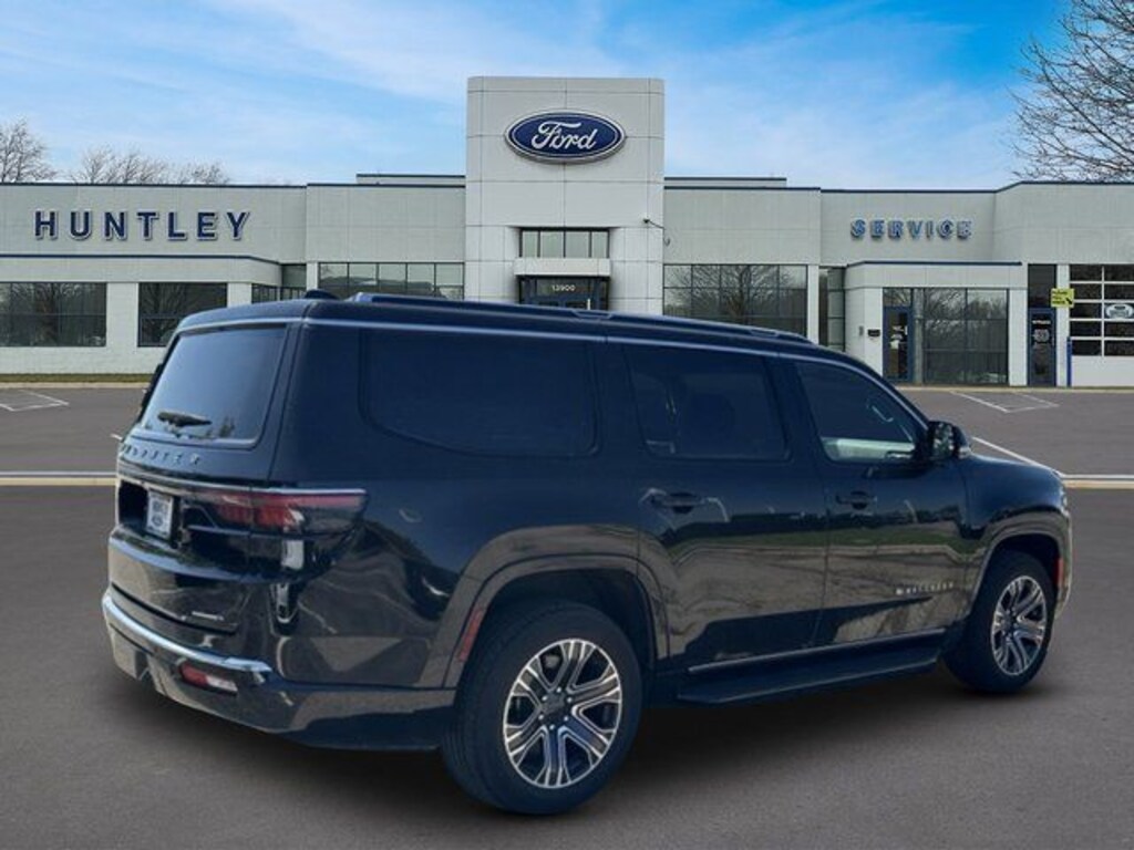 Used 2024 Jeep Wagoneer Series II SUV