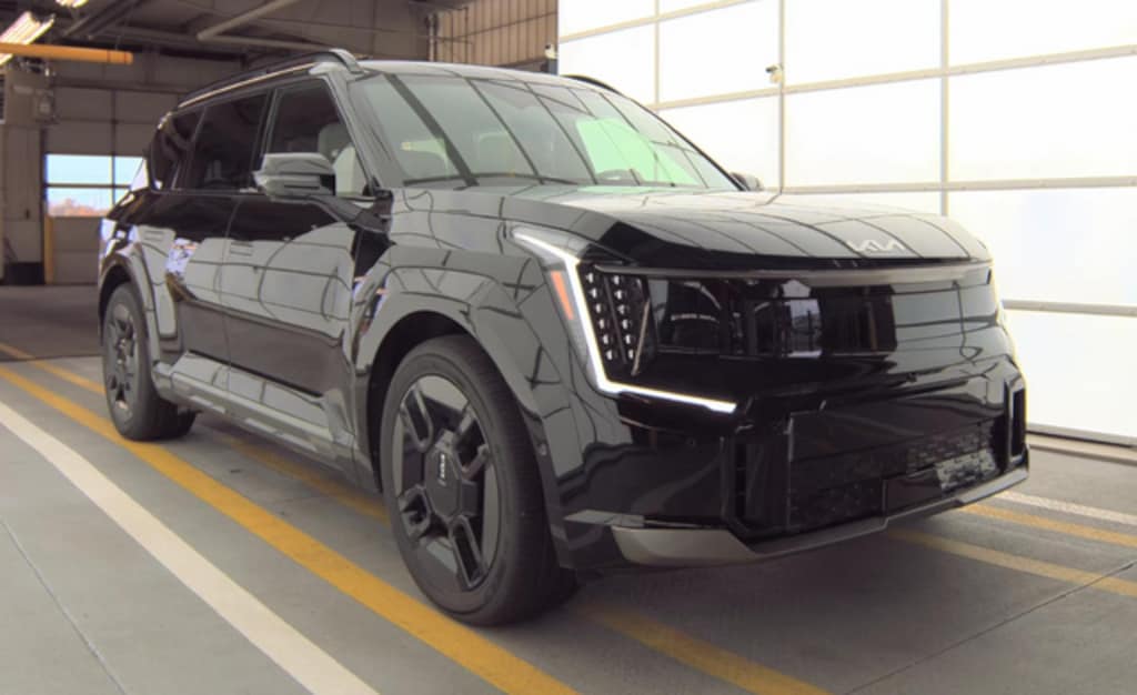 Used 2024 Kia EV9 GT-Line SUV