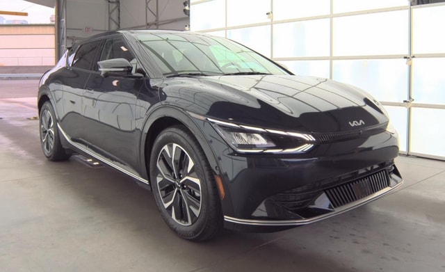 Used 2022 Kia Ev6 Wind with VIN KNDC3DLC8N5079817 for sale in Huntley, IL