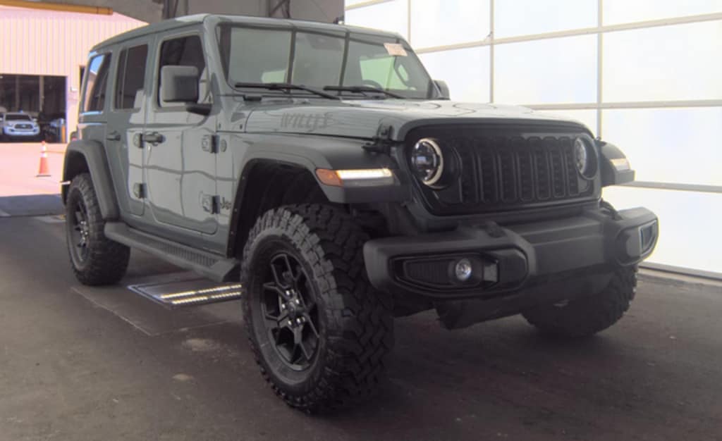 Used 2025 Jeep Wrangler Willys SUV