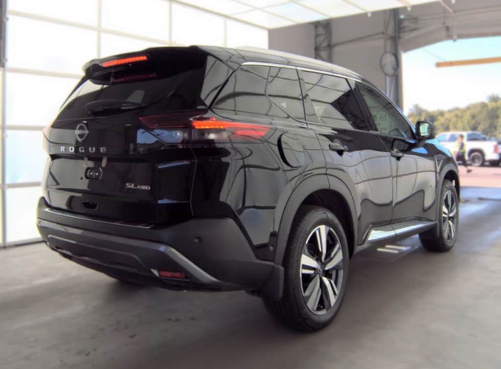Used 2023 Nissan Rogue SL SUV