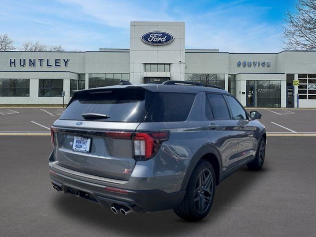 Used 2025 Ford Explorer ST SUV