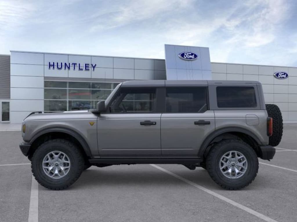 New 2025 Ford Bronco Badlands SUV