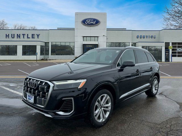 2025 Audi Q7 55 Premium Plus quattro Tiptronic's photo