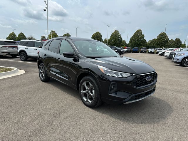 2024 Ford Escape ST-Line Select photo 3