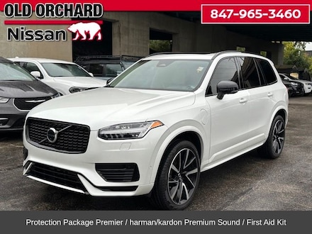 2023 Volvo XC90 Recharge Plug-In Hybrid T8 Plus Dark Theme 7 Passenger SUV