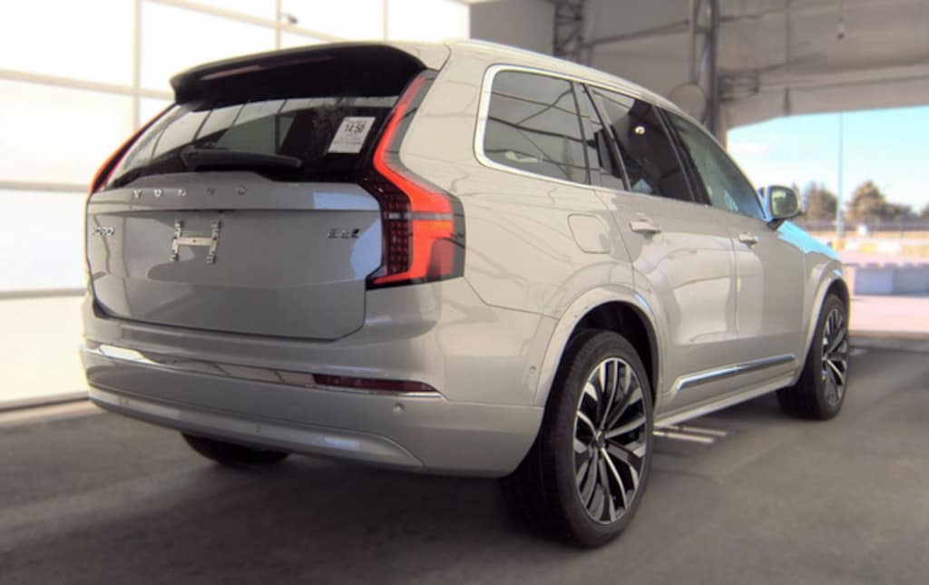 Used 2025 Volvo XC90 B6 Plus 7-Seater SUV