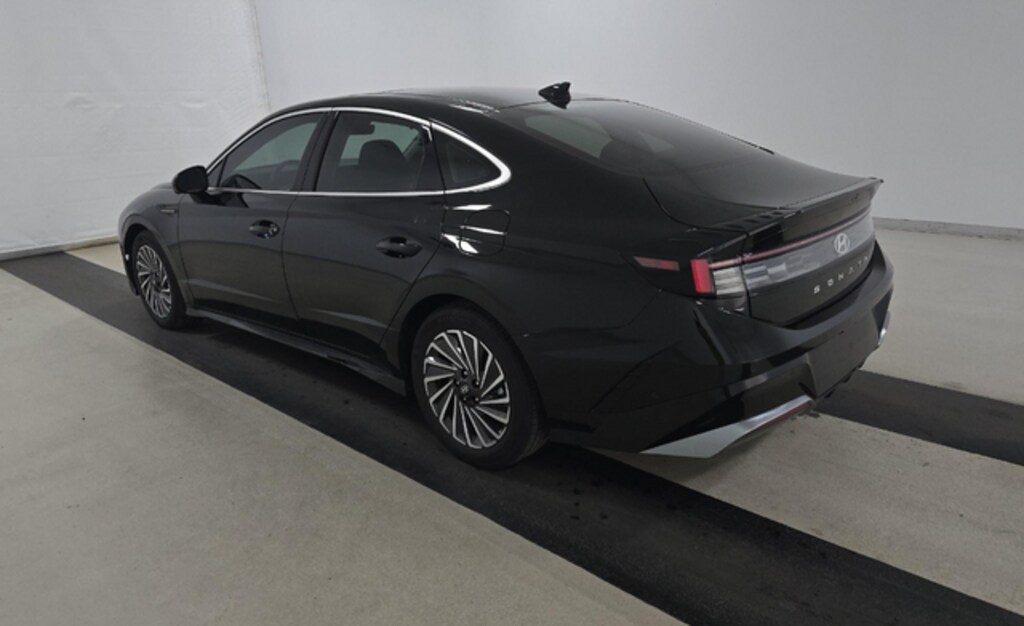 Used 2024 Hyundai Sonata Hybrid Limited Sedan