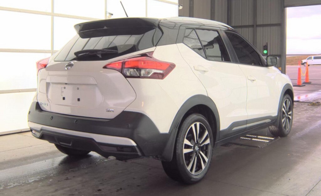 Used 2020 Nissan Kicks SR SUV
