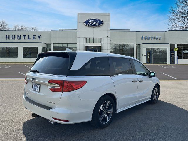 2018 Honda Odyssey Touring photo 4