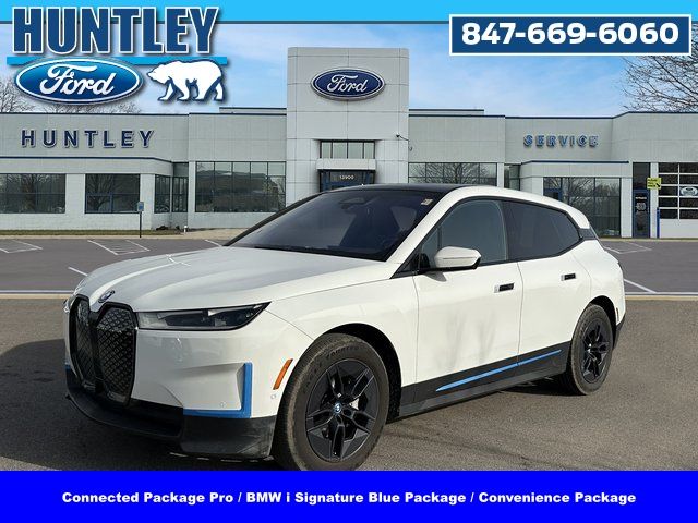 2024 BMW iX Base's photo