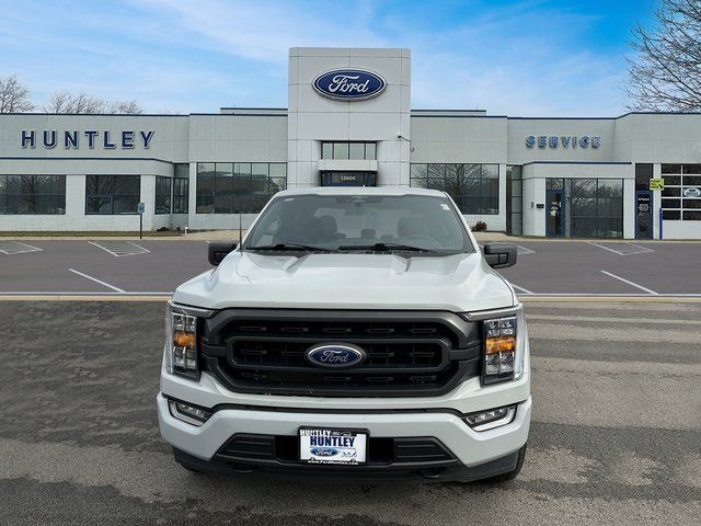 2023 Ford F-150 XLT photo 2
