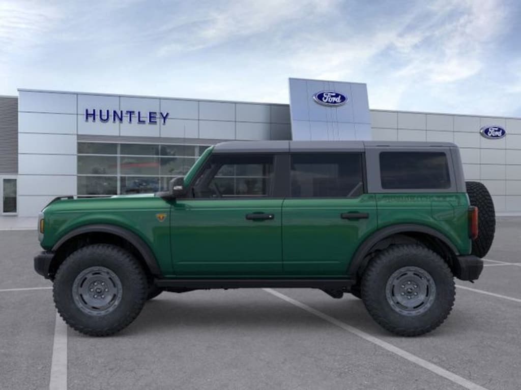 New 2025 Ford Bronco Badlands SUV