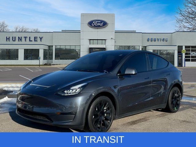 2022 Tesla Model Y Long Range's photo
