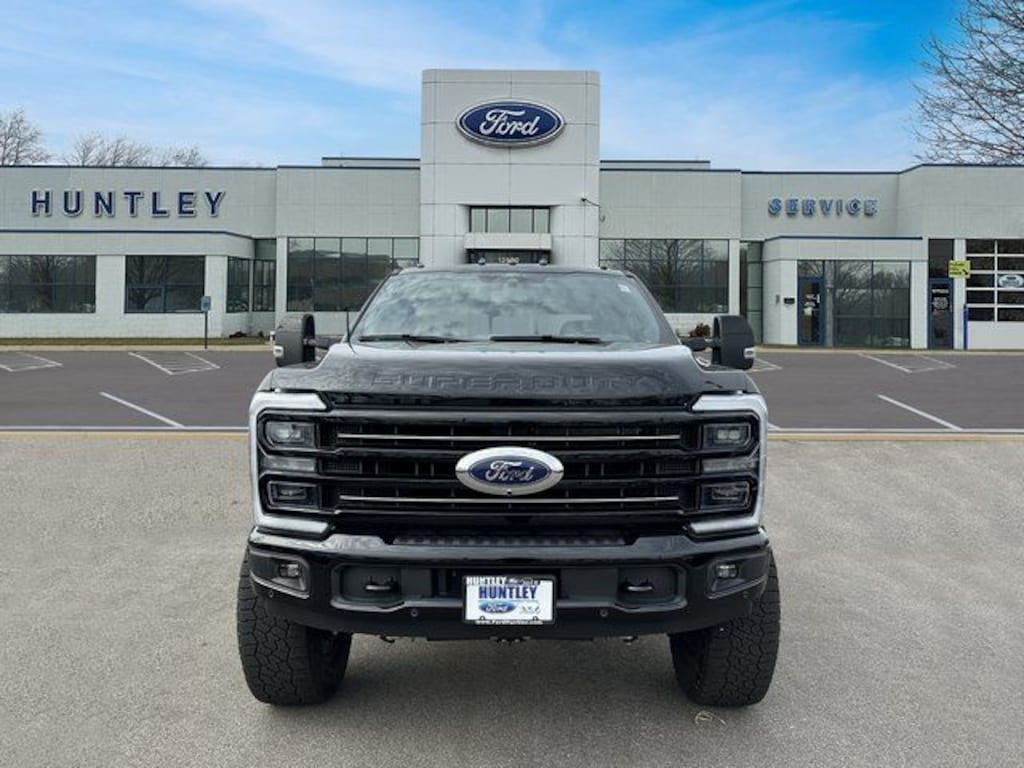 Used 2025 Ford F-250SD Platinum Truck